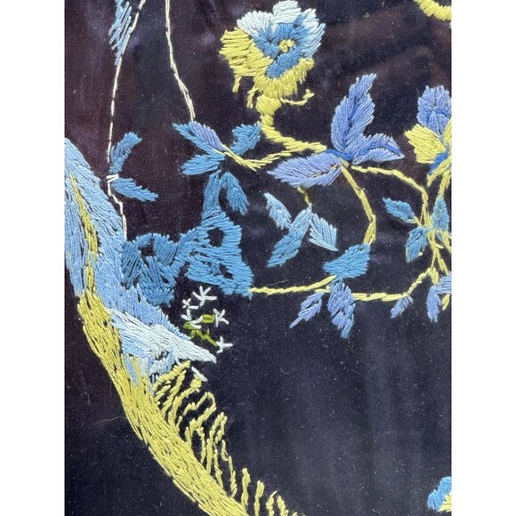 Antique Chinese Embroidered Silk Framed Art Birds & Floral Design 13.5 SQ READ - Picture 6 of 9